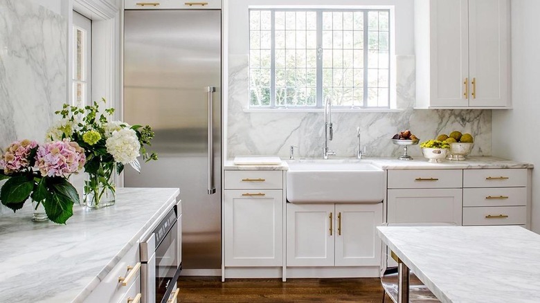 Quartz Countertops with White Kitchen Cabinets