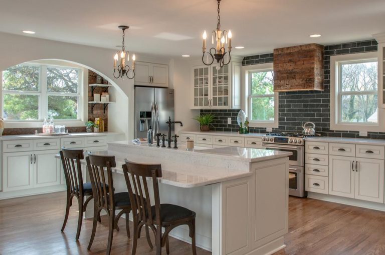 covered-bridge_an-elegant-country-kitchen